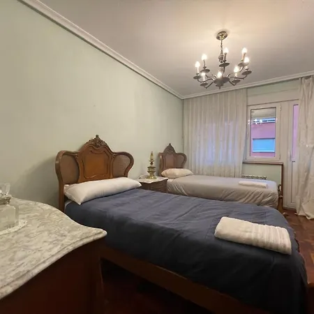 Apartamentosarturo Piso Grande Centro Regage24e478 * Llanes