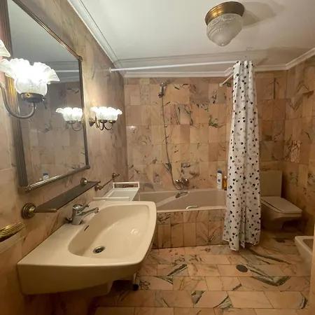 Apartamentosarturo Piso Grande Centro Regage24e478 * Llanes